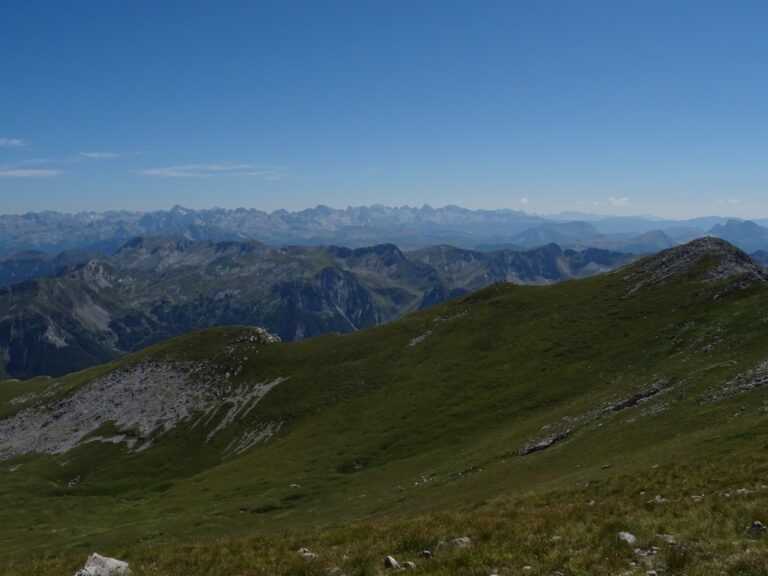 KOM VASOJEVIĆKI (2.461m) - KOMOVI MOUNTAINS